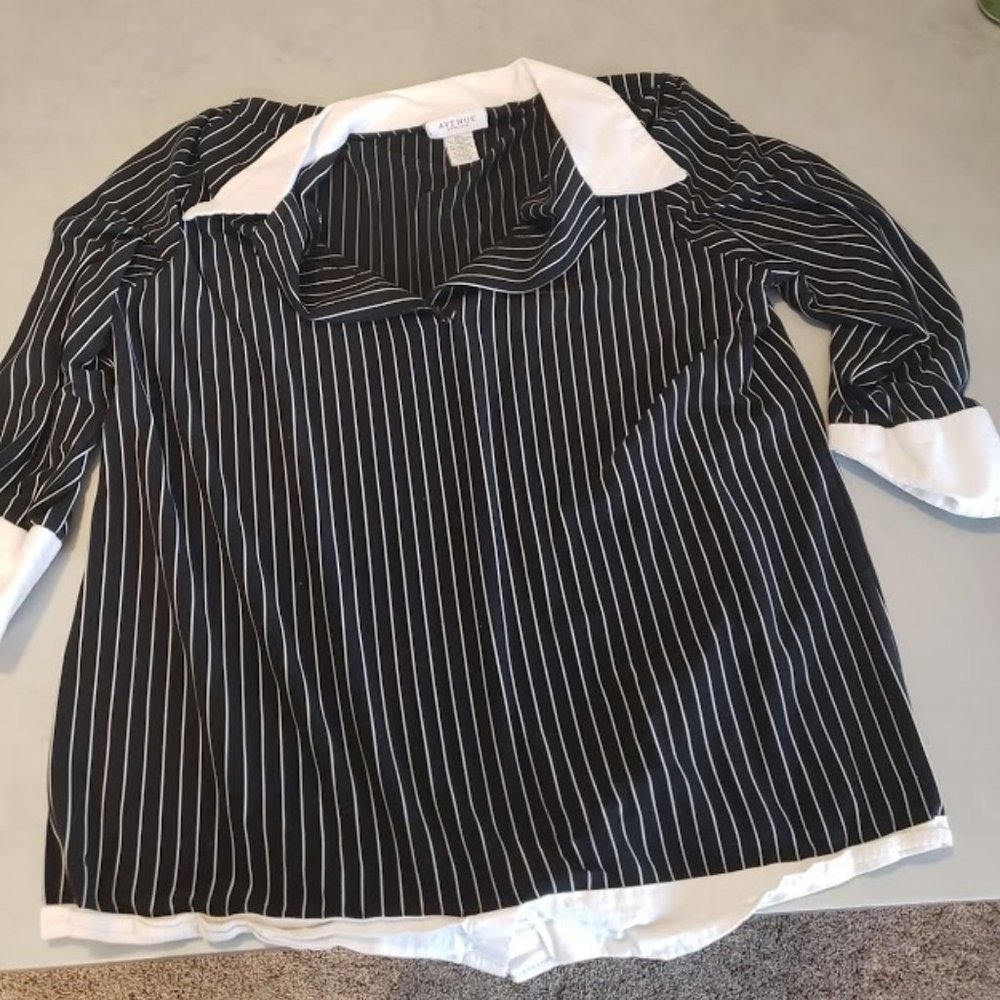 Avenue Stretch Pinstripe Black and White